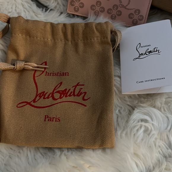 CHRISTIAN LOUBOUTIN 
W Kios Perforated Leather Card Holder - Rosy​​ - Picture 2 of 7